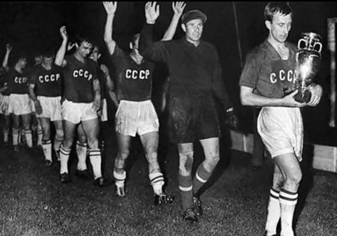 Calcio Sovietico, BOOM su Facebook!